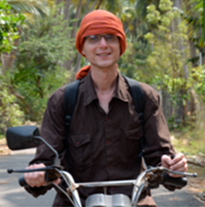 Czerwone drogi Auroville - spotkanie z podróżnikiem