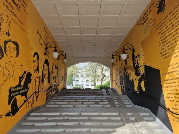 Muralów, czyli szlakiem street artu Muranowa